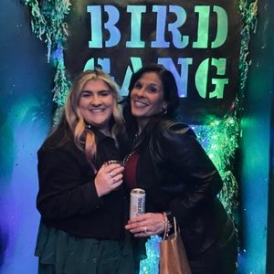 Meet your Posher, Dee